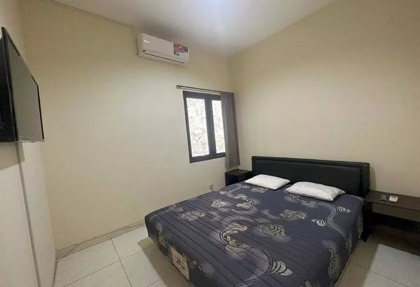 Hotelli Oyo 94118 Homestayque Syariah