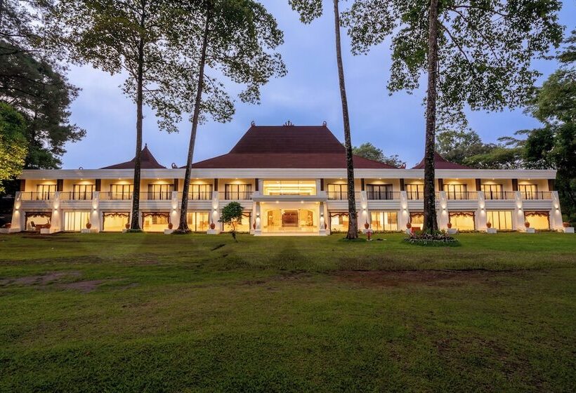 호텔 The Omala Resort Tretes