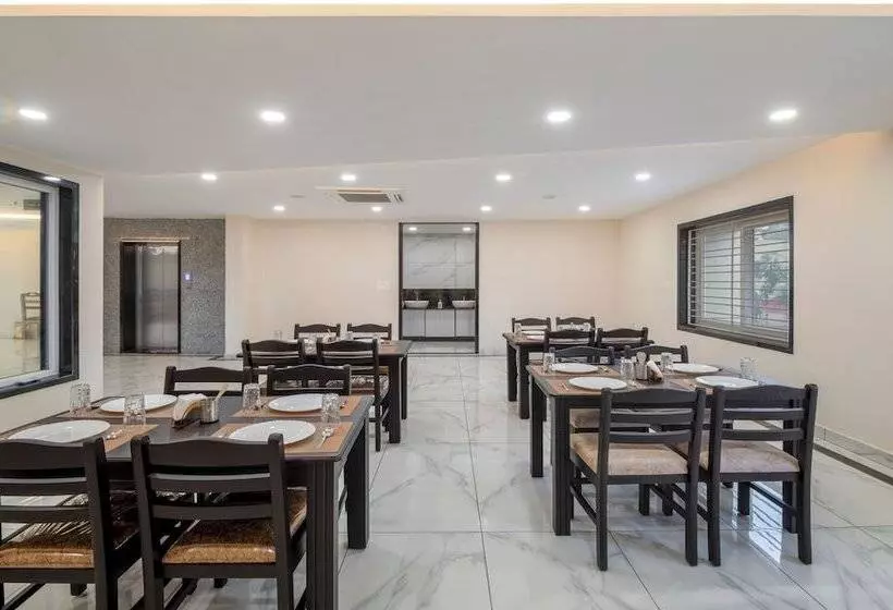 Hotelli Treebo Sea Heights