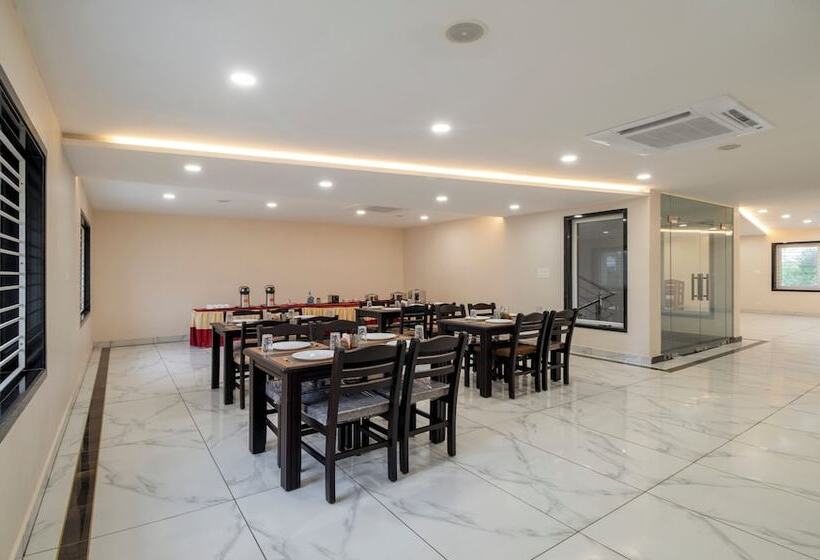 هتل Treebo Sea Heights