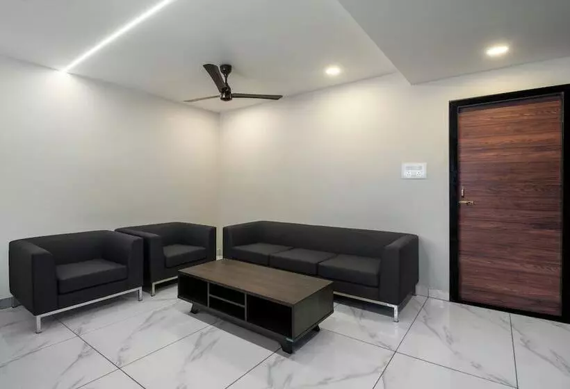 Hotelli Treebo Sea Heights