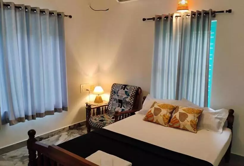 ベッドアンドブレックファースト Blue Cove Villa Varkala