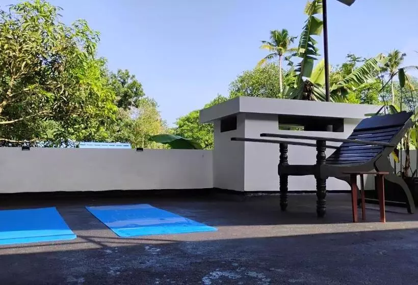 ベッドアンドブレックファースト Blue Cove Villa Varkala