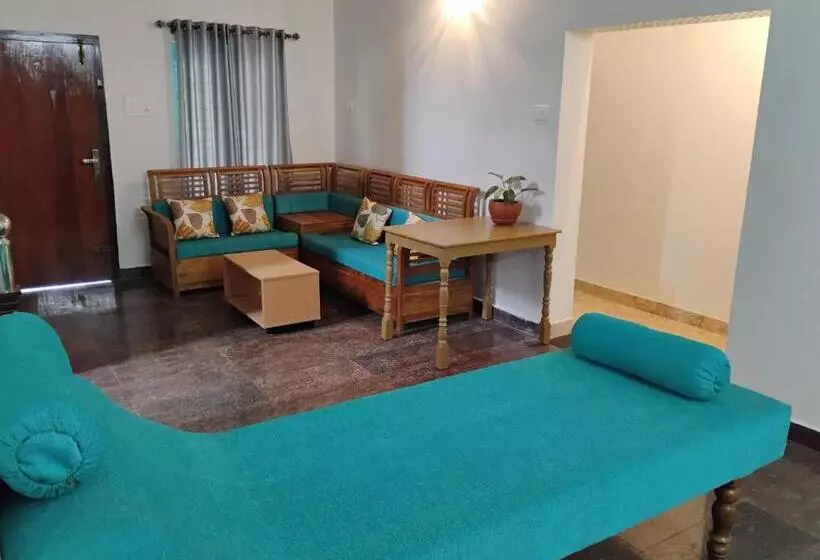 ベッドアンドブレックファースト Blue Cove Villa Varkala