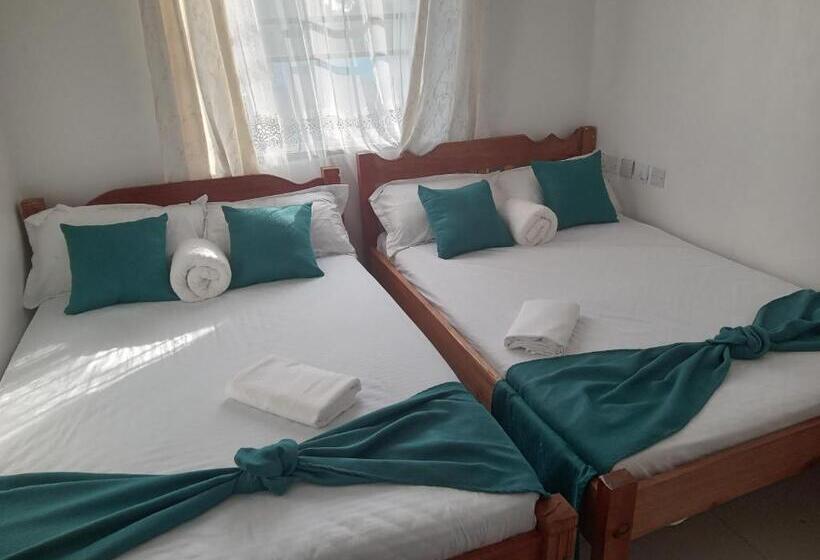 تختخواب و صبحانه She Goes Apartments