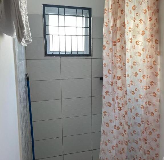 تختخواب و صبحانه She Goes Apartments