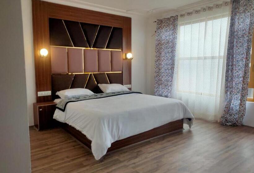 בית מלון כפרי Baktoos Inn