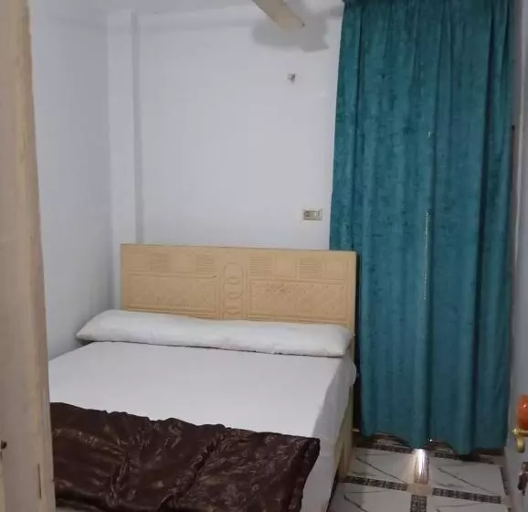 هتل کپسول فندق التمساح