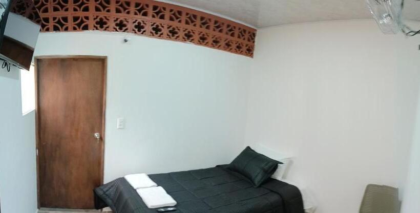 בית מלון כפרי La Quebradona