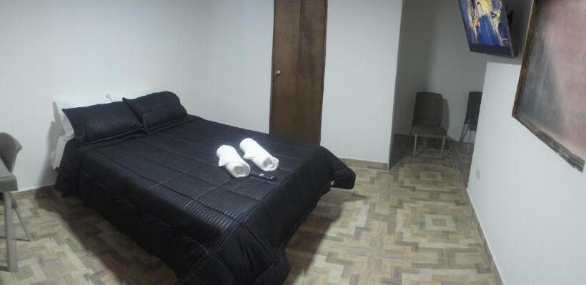 בית מלון כפרי La Quebradona