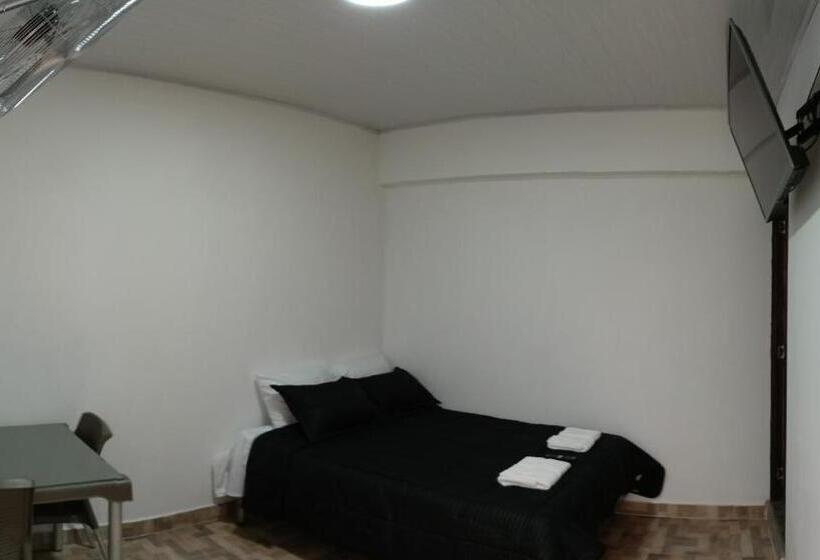 בית מלון כפרי La Quebradona