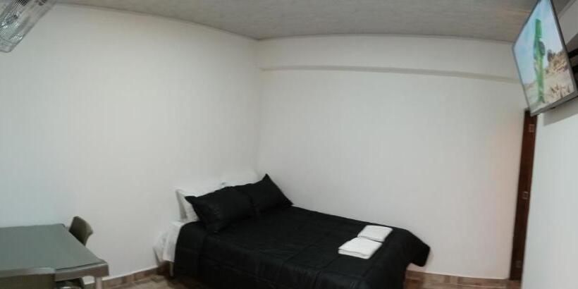 בית מלון כפרי La Quebradona