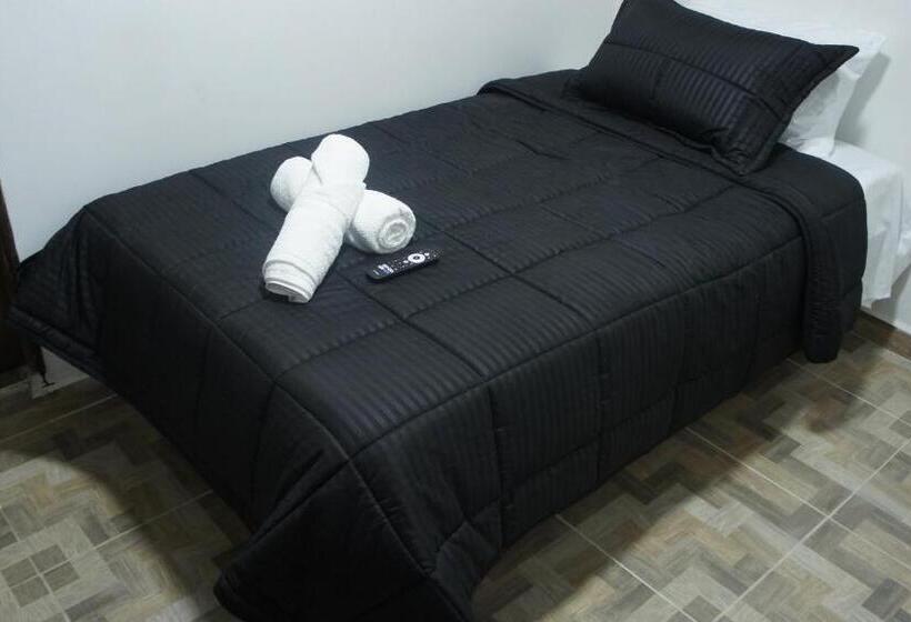 בית מלון כפרי La Quebradona