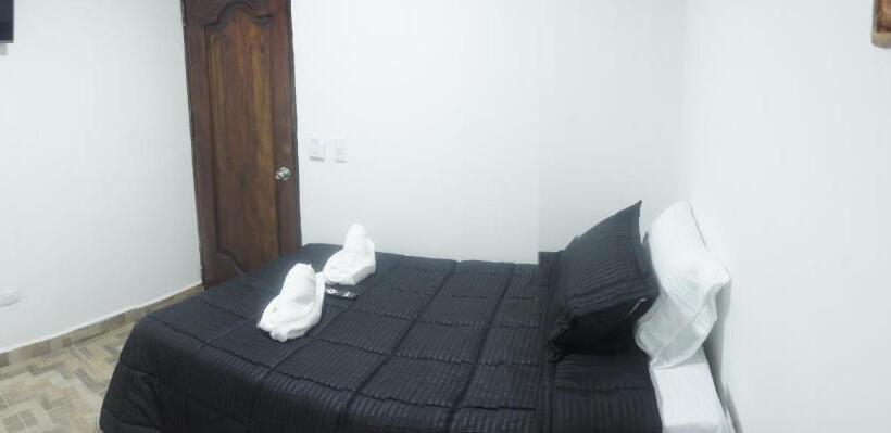 בית מלון כפרי La Quebradona