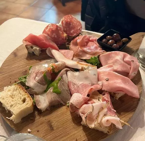 Hotelli Mòmò