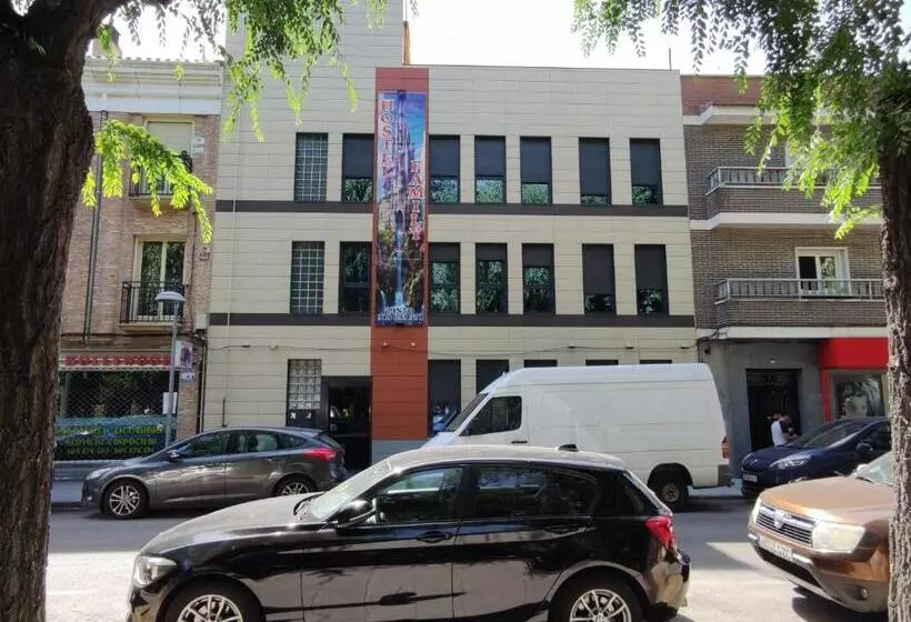 Majatalo Familyhostelpinto