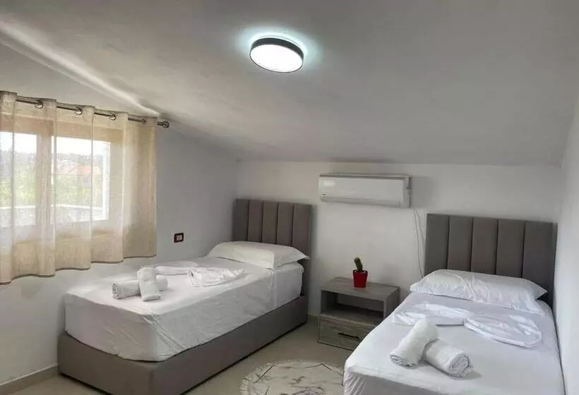 Pension  Prela S Rooms