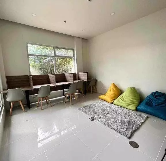 Sienna Aesthetic Studio Unit With Fast Internet
