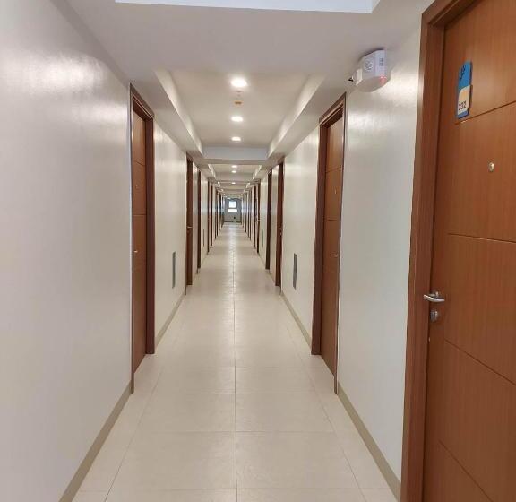 Sienna Aesthetic Studio Unit With Fast Internet