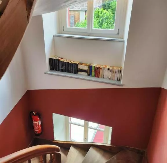 Retkeilymaja Gasthaus Crestasee