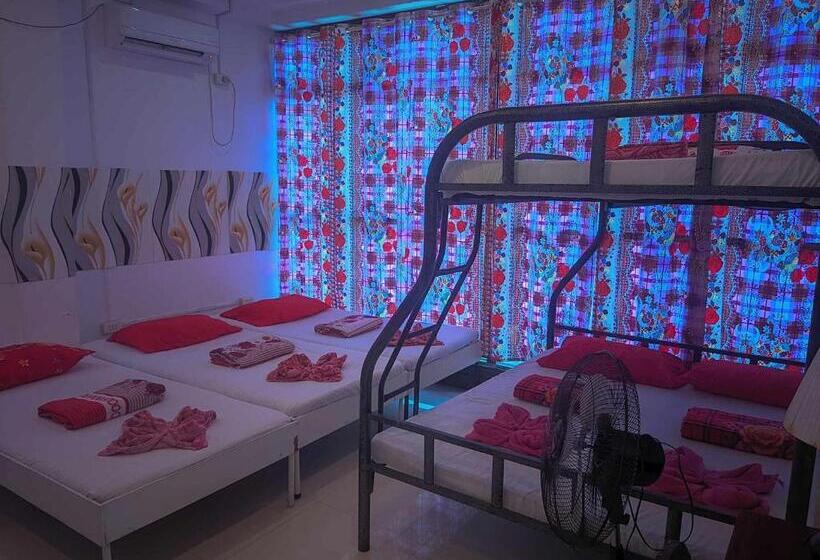 هاستل Jfc Commercial Building