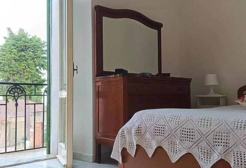 Aamiaismajoitus (B&B) Dimora 1924