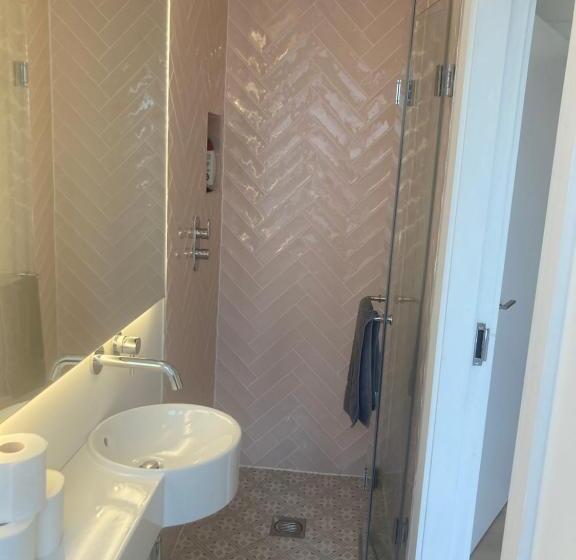 민박 Lime Tree Cottage Double Room With Ensuite