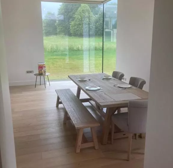 Aamiaismajoitus (B&B) Lime Tree Cottage   Double Room With Ensuite