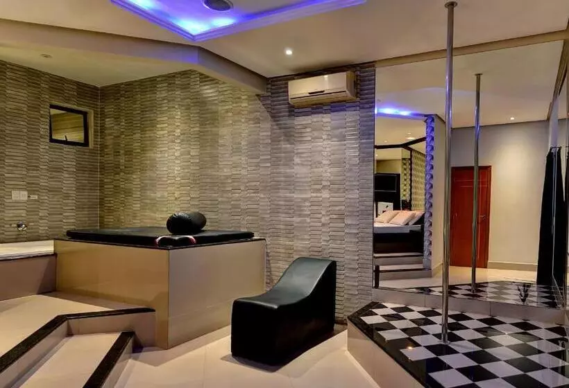 Deslize Motel 4