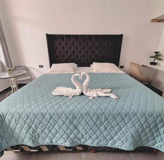 Hotel Antonellas House