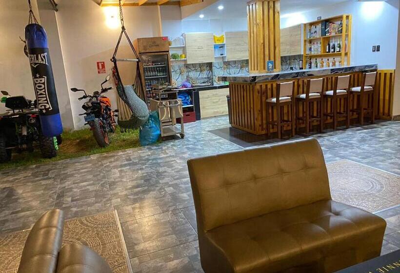 Hotel Antonellas House