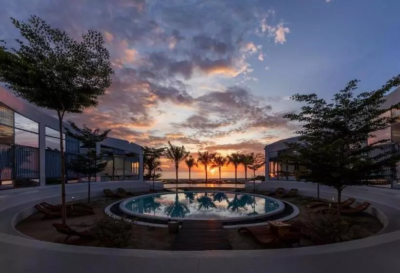 هتل Isea Resort