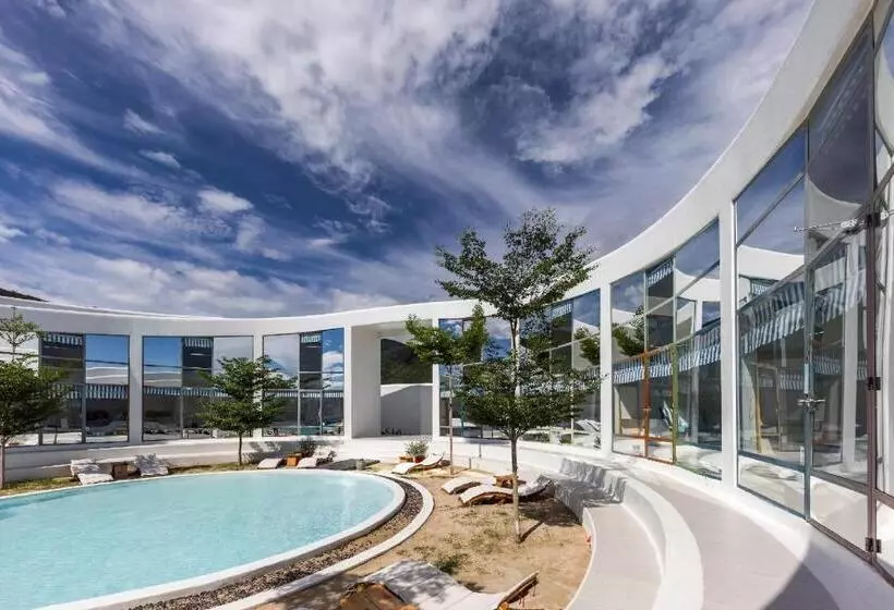هتل Isea Resort