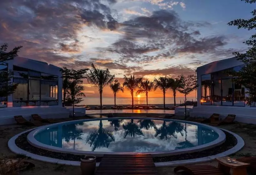 هتل Isea Resort