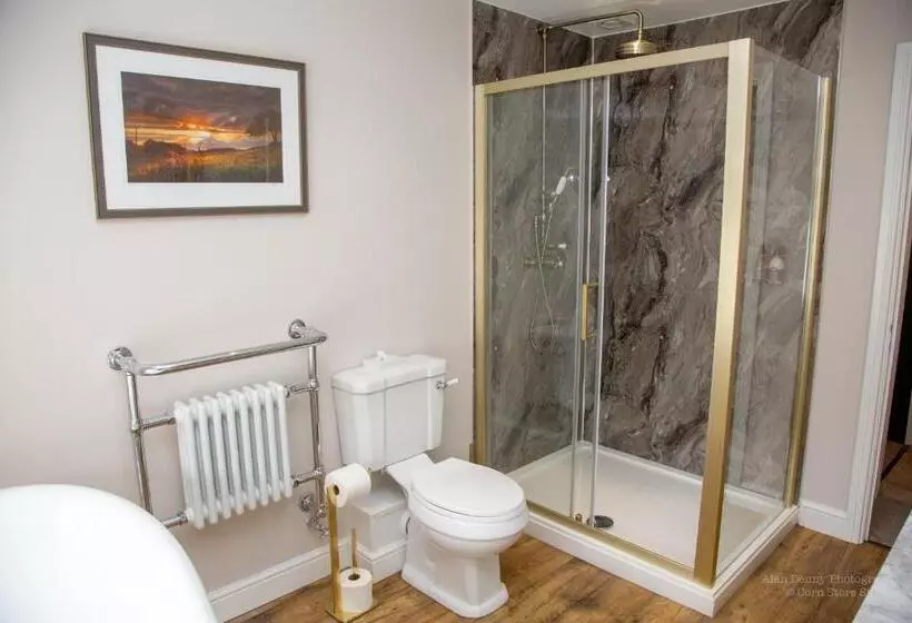 Hotelli The Castle Coaching Inn