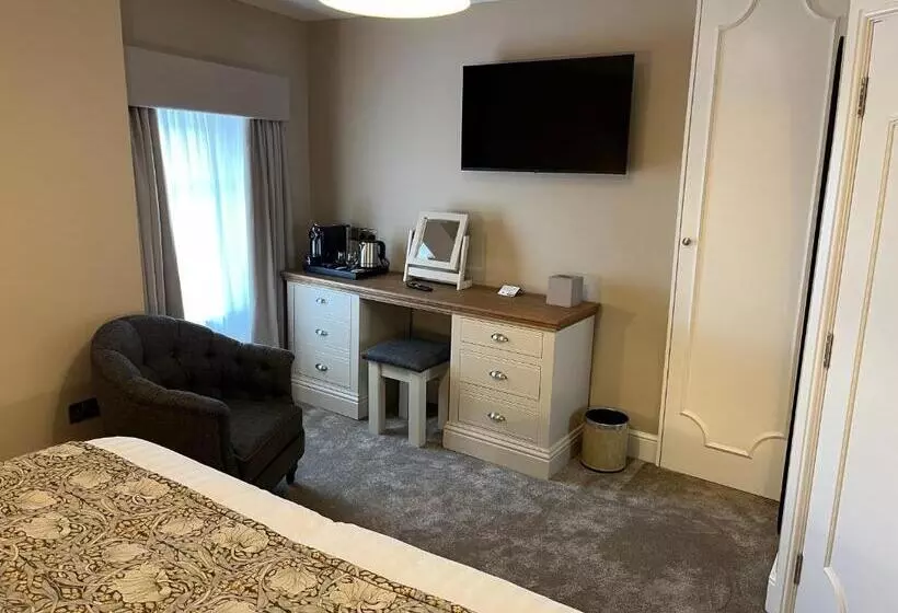 Hotelli The Castle Coaching Inn