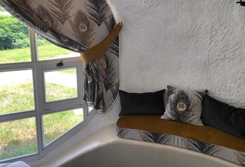 Bulles De L Eau Vive   Motel