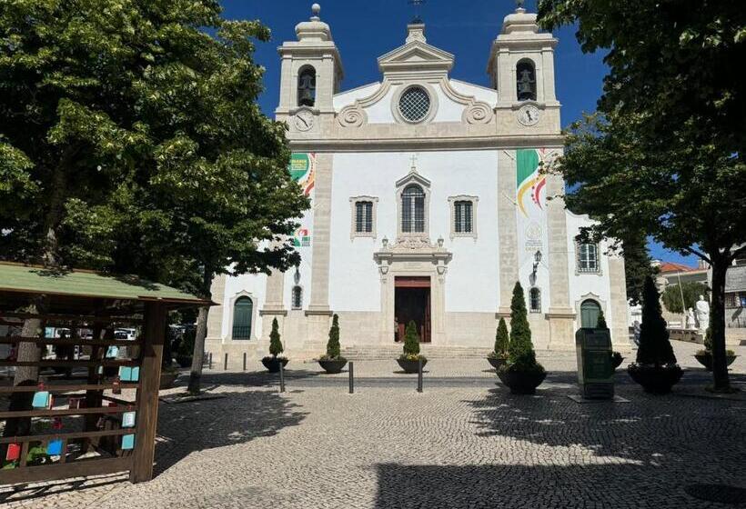 پانسیون Aomo Art Space Hostel