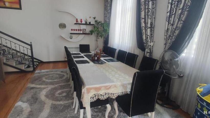 پانسیون Kuki House