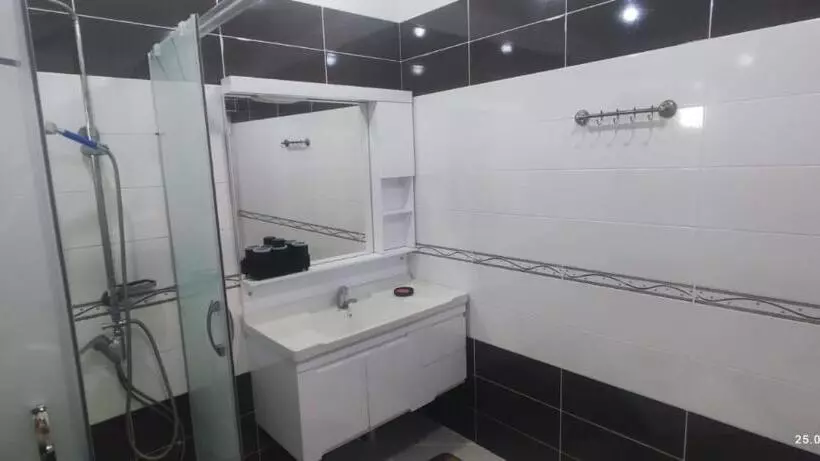 پانسیون Kuki House