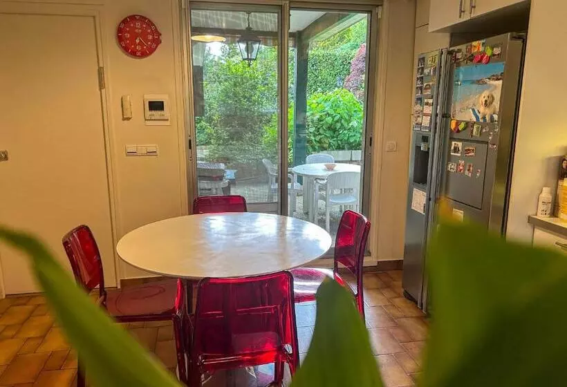 ペンション Refuge élégance   Spacieux, Cinéma, Billard