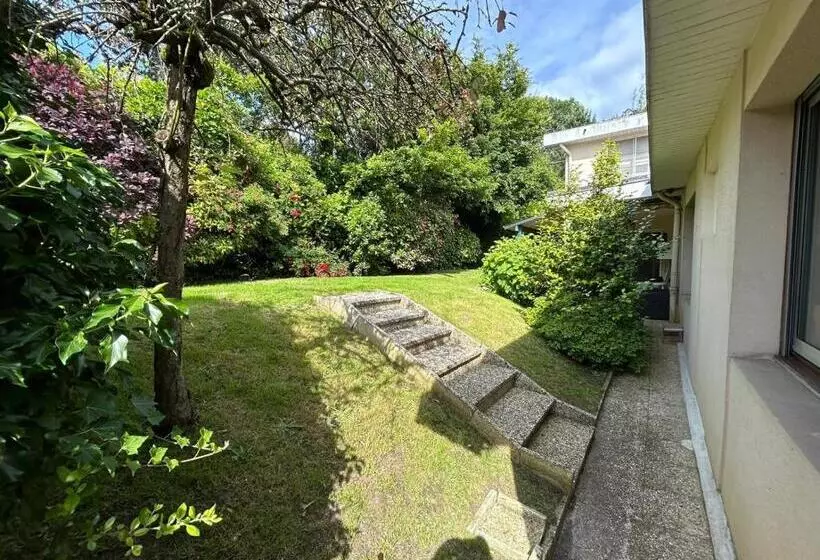 ペンション Refuge élégance   Spacieux, Cinéma, Billard