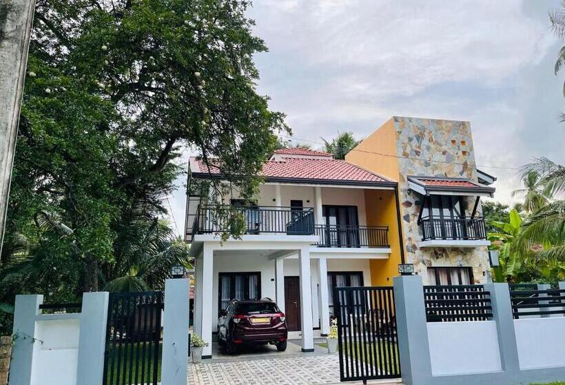 بنسيون Villa Davide