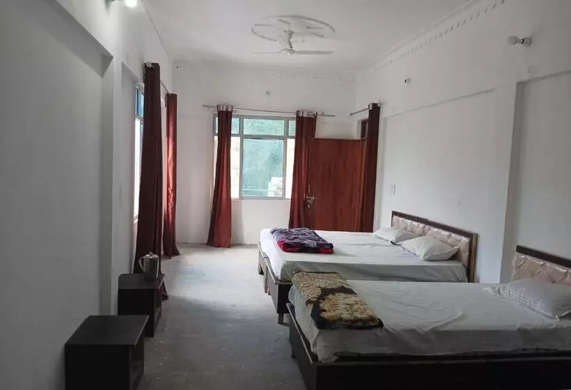 Vasudhara Hotel & Restaurant