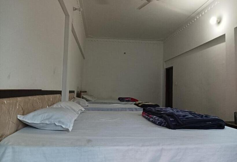 Vasudhara Hotel & Restaurant