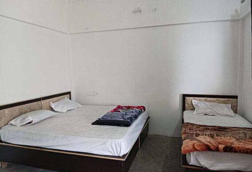 Vasudhara Hotel & Restaurant