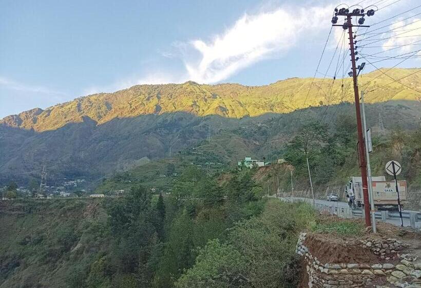 Vasudhara Hotel & Restaurant