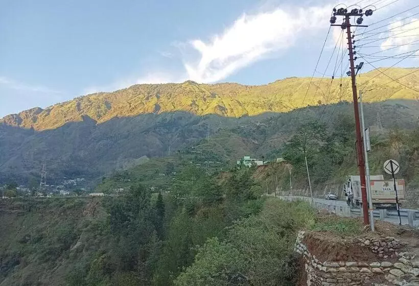 Vasudhara Hotel & Restaurant