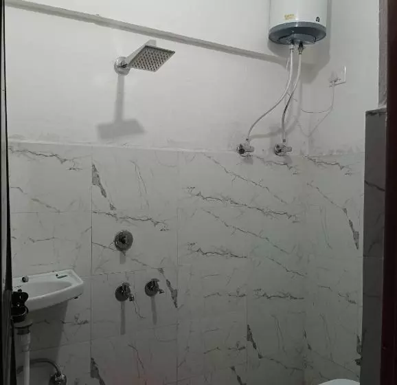 Vasudhara Hotel & Restaurant