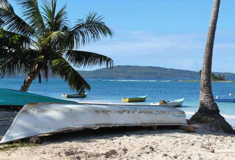 تختخواب و صبحانه Casa Por Que No